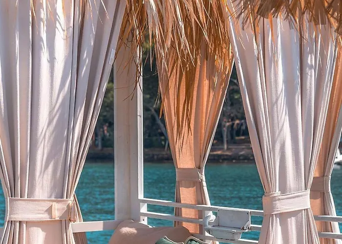 Bay - Adults Only 5*