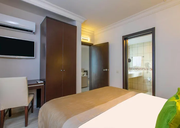 Bay - Adults Only 5* مرمريس