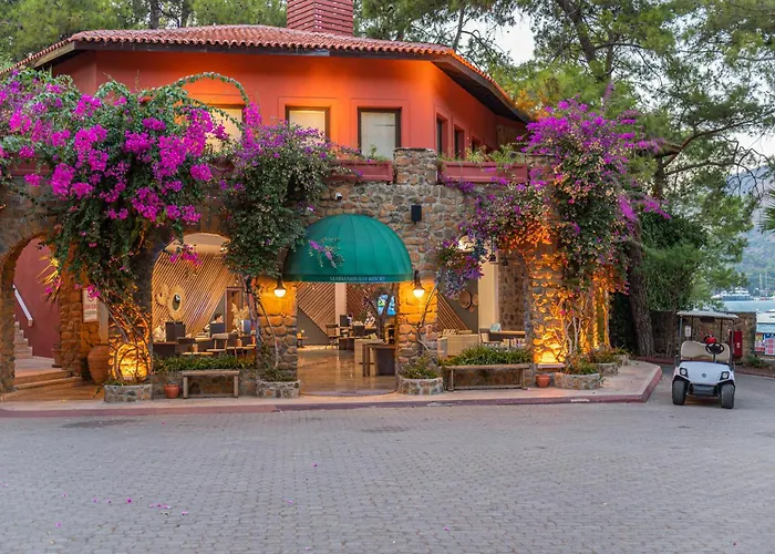 Bay - Adults Only Otel 5*